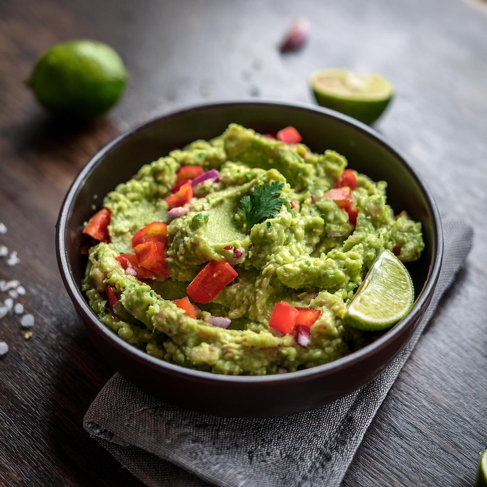 Chunky Guacamole Recipe-RECIPEPLATTER